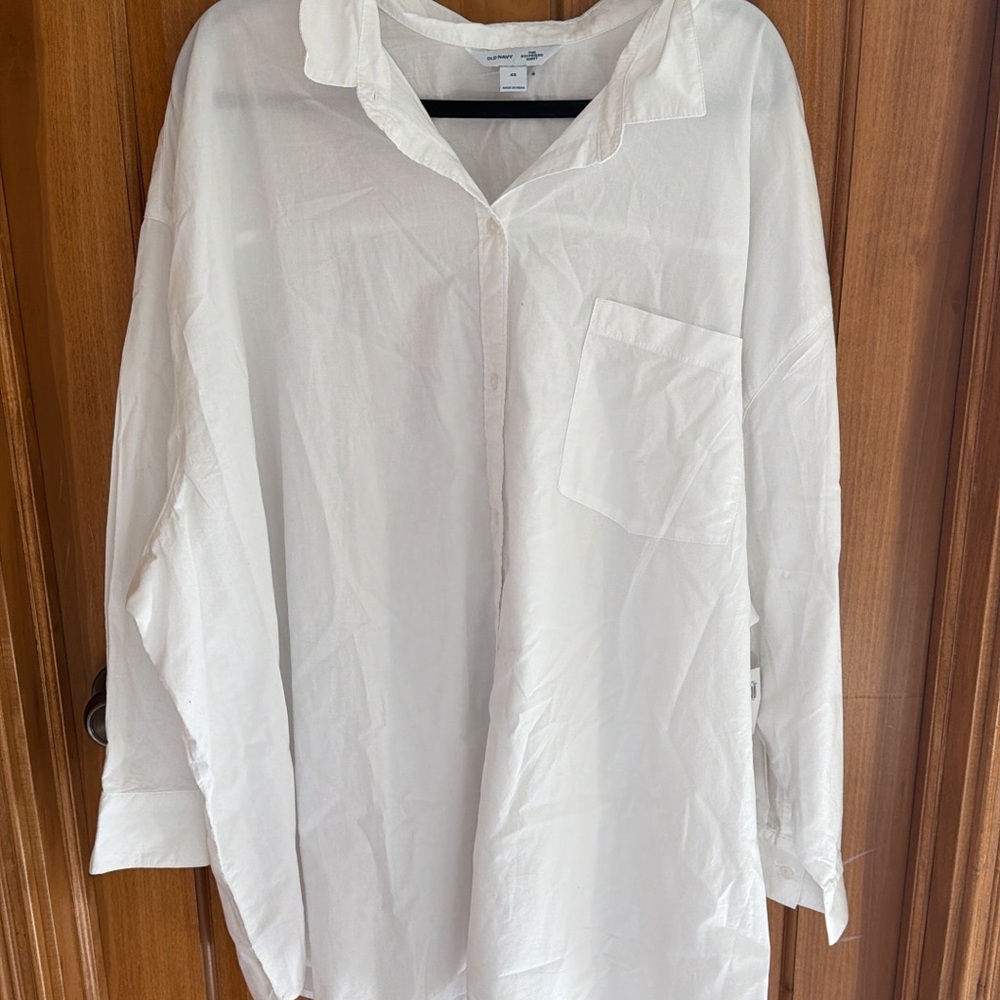 Old Navy Women's White Button Down Shirt